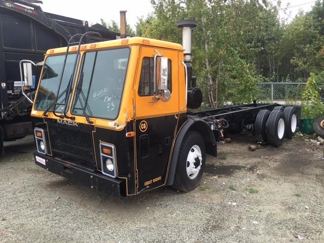 2005 Mack Le613  Cab Chassis