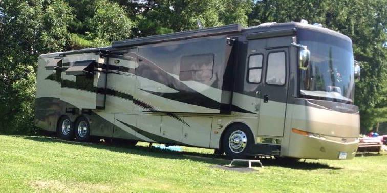 2009 Newmar Mountain Aire 4528