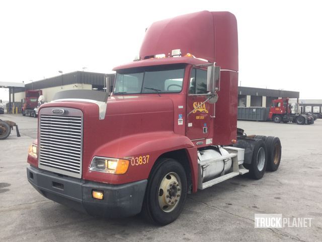 2003 Freightliner Fld120  Conventional - Day Cab