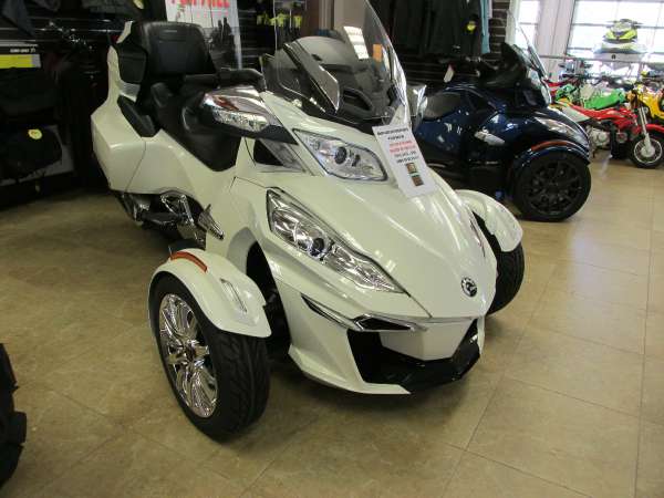 2016  Can-Am  Spyder RT Limited Pearl White