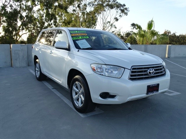 2008 Toyota Highlander Pearl White, Leather 2 TV/DVD, Third Row, Wood Trim, Keyless Entry