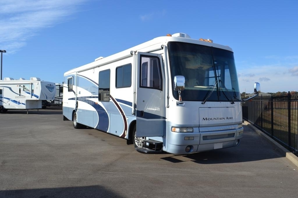 2001 Newmar Mountain Aire 4094