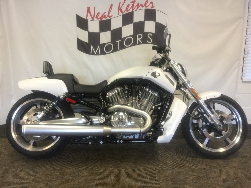 2013 Harley Davidson Softail Breakout FXSB