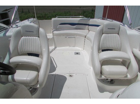 2002 Chaparral 243 Sunesta