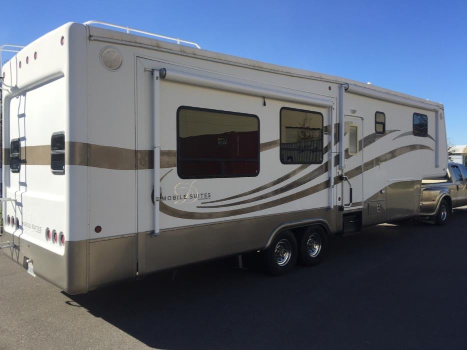 2005 DRV MOBILE SUITES 36RE3