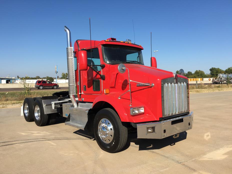 2012 Kenworth T800  Conventional - Sleeper Truck