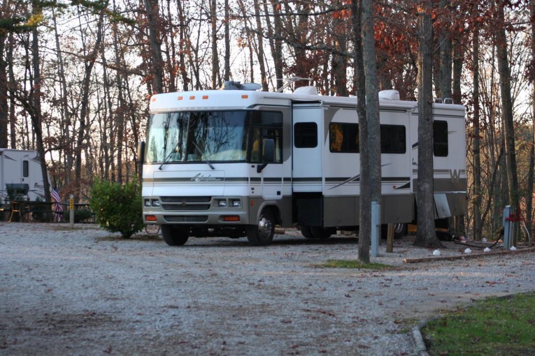 2002 Winnebago ADVENTURER 35U