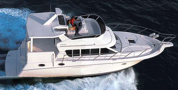 2000 Silverton 422 Motor Yacht