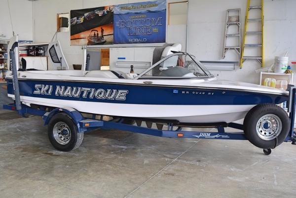 2007 Nautique 196 LE