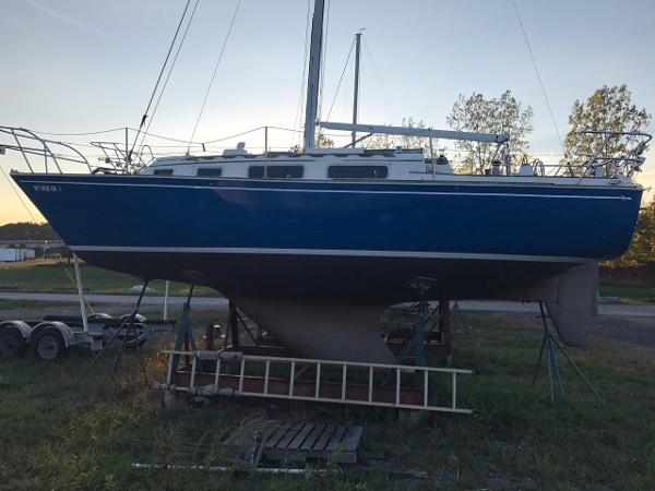 1982 Sabre 28