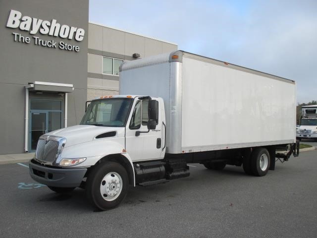 2009 International 4400  Box Truck - Straight Truck