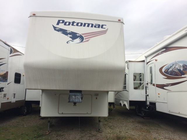 Potomac 5231RLS 5th Wheel