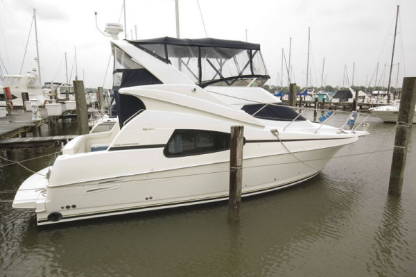 2000 Silverton 330 Sport Bridge