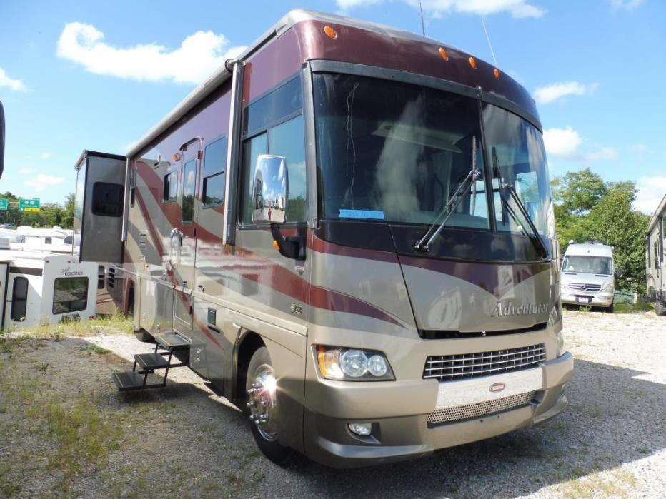 Winnebago Adventurer 33V