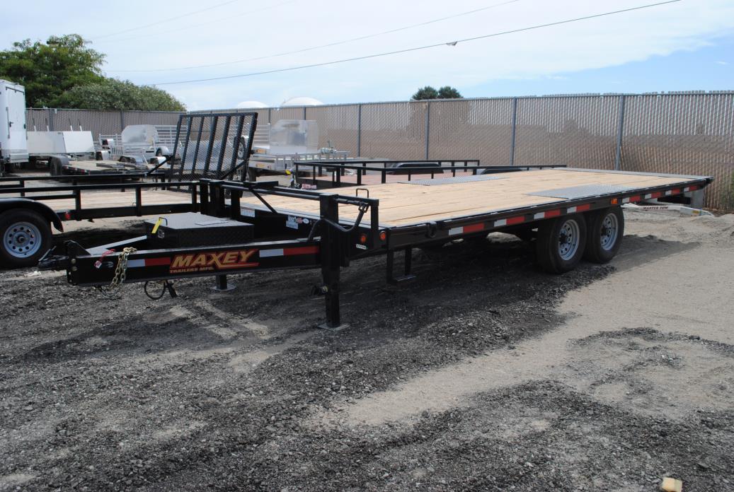 2015  Maxey Trailers Mfg. Inc.  22'x102