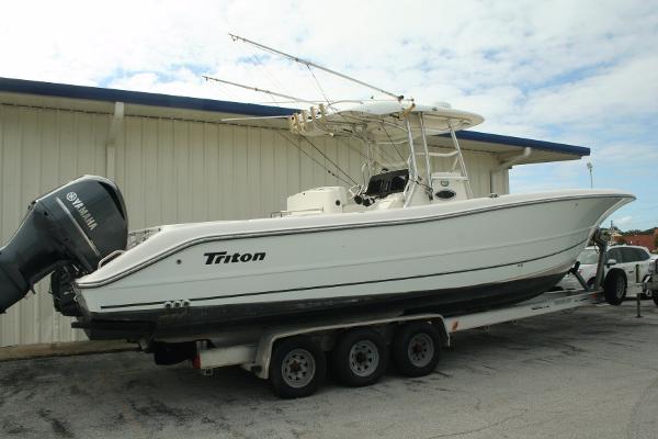 2006 Triton 351 CC