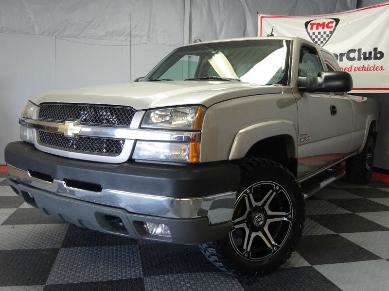 2004 Chevrolet Silverado LT 3500 Crew Cab 157.5 WB 4X4 Turbo Diesel | Actual Miles