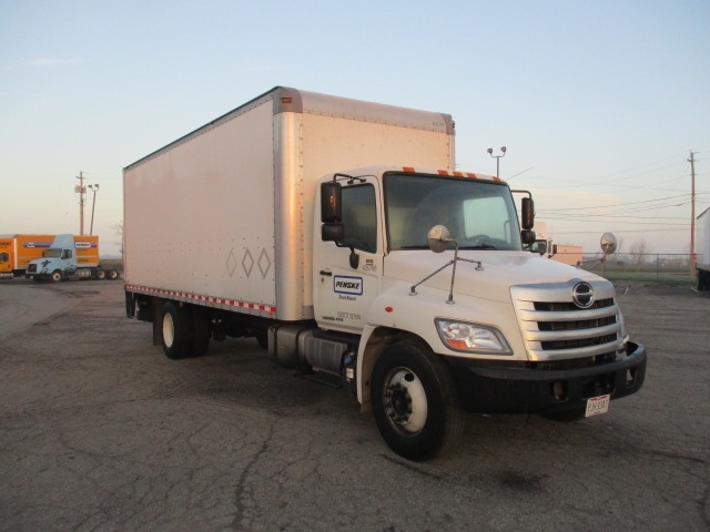 2013 Hino 268  Box Truck - Straight Truck