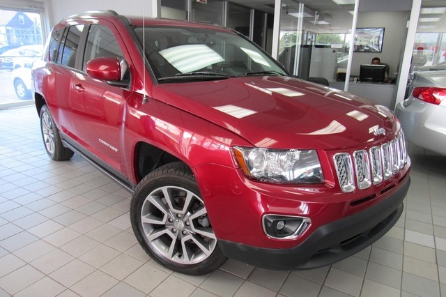 2014 Jeep Compass Limited W/ BACK UP CAM