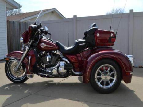 2005 HarleyDavidson Trike with 2008 Daytona Tri