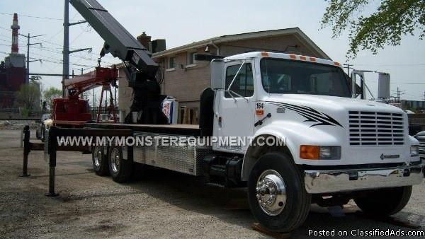 1991 International 4700 87ft SkyHoist RX87 Bucket Boom Truck – M071641