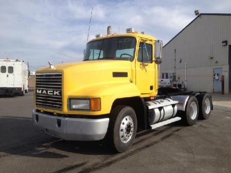 Mack ch613 tandem axle daycab for sale