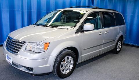 2010 Chrysler Town & Country Touring Vermilion, OH