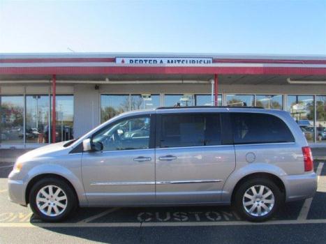2013 Chrysler Town & Country Touring West Springfield, MA