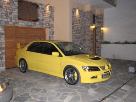 Mitsubishi lancer