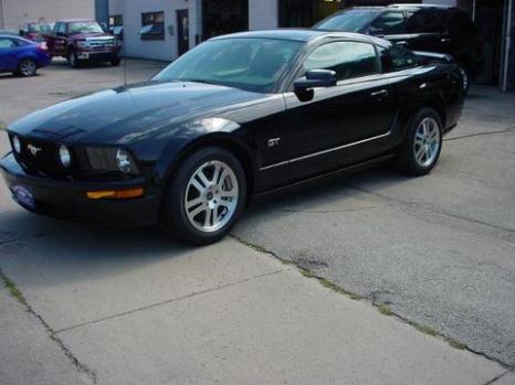 2005 Ford Mustang Clintonville, WI