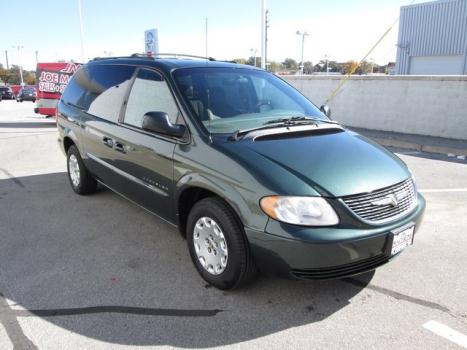 2001 Chrysler Town & Country LX Columbia, MO