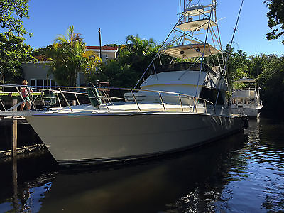 Viking 48' Convertible LIKE NEW 150 HOURS ON ENGINES & NEW GEN