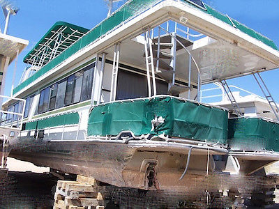 1991 Stardust 64' Houseboat on Lake Powel Utah needs some Repairs !!