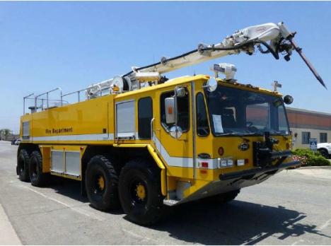 1999 E-One Titan 8x8 50  Snozzle ARFF Fire Truck