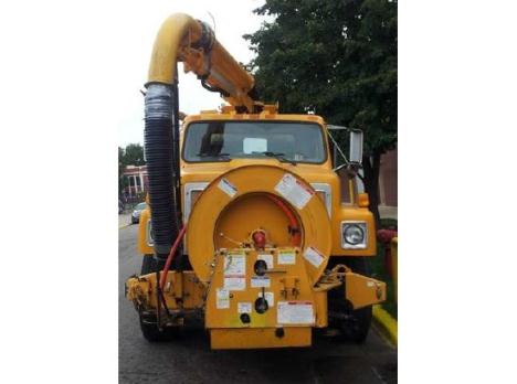 2003 Vac-Con V390LHA Combination Sewer Cleaner
