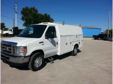 2011 FORD E350