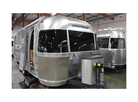 2015 Airstream Flying Cloud 23