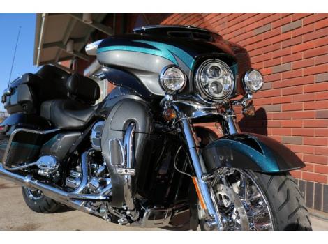 2015 Harley-Davidson FLHTKSE CVO Limited