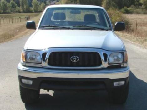 2001 Toyota Tacoma Xtracab SR5 Pickup, 2