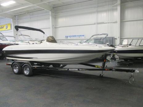 2007 Glastron 205 DS w/Volvo 220hp 5.0L V8 w/only 124 hours!