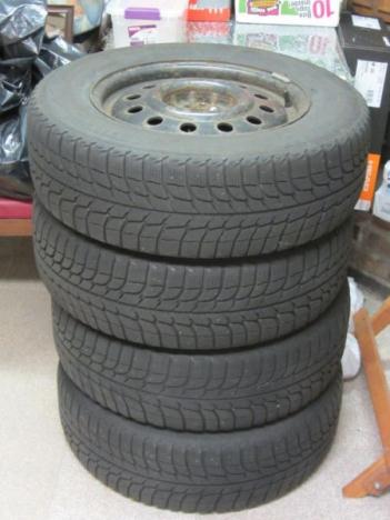 Snow Tires, 0