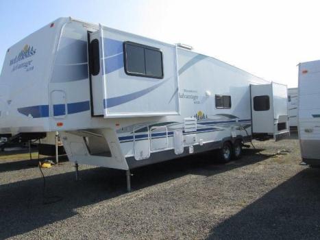 2006 Wilderness Advantage AX6 5th wheel...4 slideouts