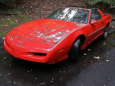 1991 Pontiac Firebird Base Coupe 2