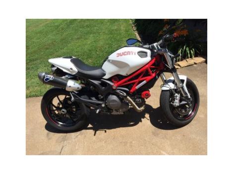 2011 Ducati Monster 796