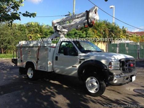 2006 Ford F550 42ft Altec AT37G Bucket Boom Truck – M101041