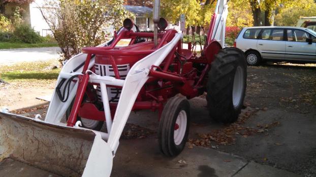 1958 IH 350 Utility Backhoe Loader