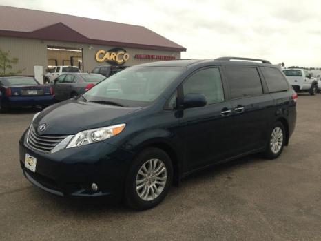 2011 Toyota Sienna XLE HandiCap Accessible Minivan