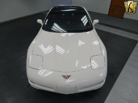 2001 Chevrolet Corvette for: $19995