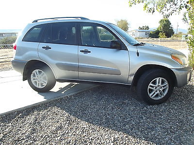 Toyota : RAV4 4WD SUV, Excellent Condition In/Out , Silver, 4 wheel Drive, AWD, Tow Hitch, Car Fax