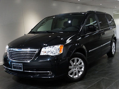 Chrysler : Town & Country 4dr Wagon Touring 2012 chrysler town country touring nav rear camera 3 rd row dvd stowngo 1 ownner